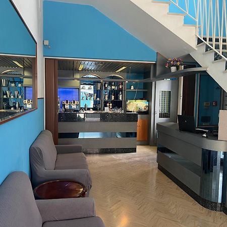 Hotel Estense Ρίμινι Εξωτερικό φωτογραφία