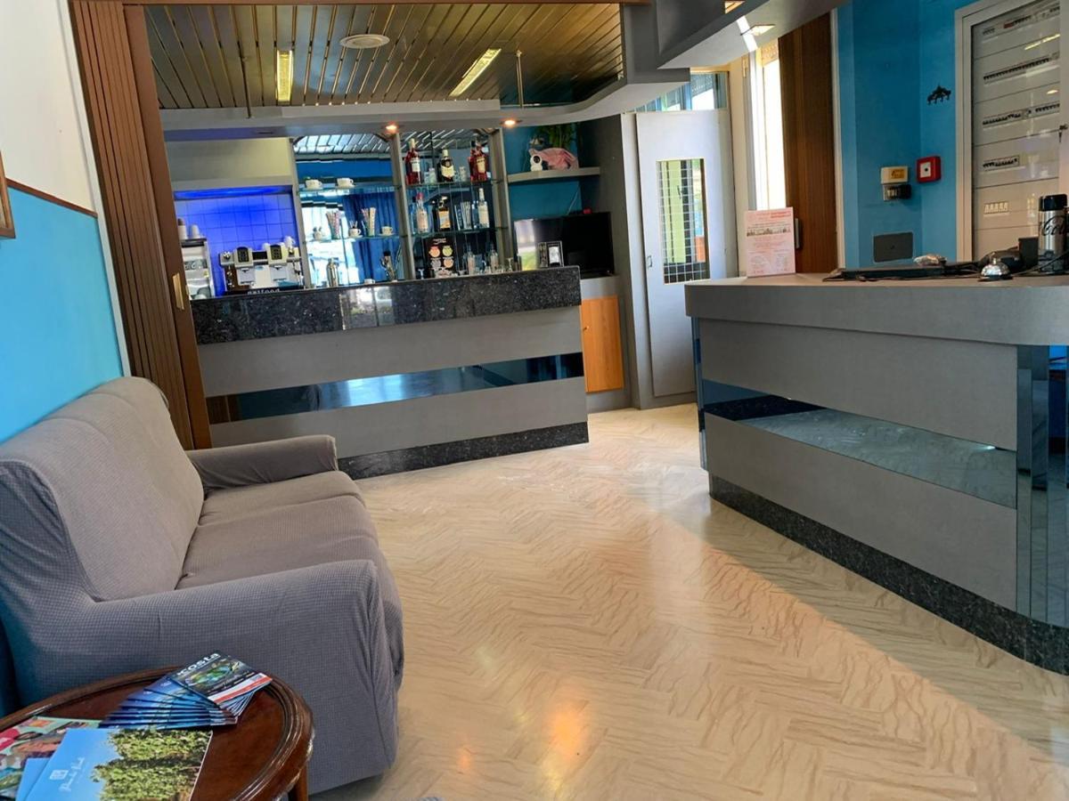 Hotel Estense Ρίμινι Εξωτερικό φωτογραφία